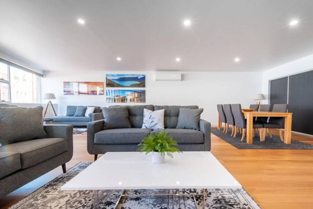 Central Modern 2 Bedroom With Wifi Launceston Buitenkant foto