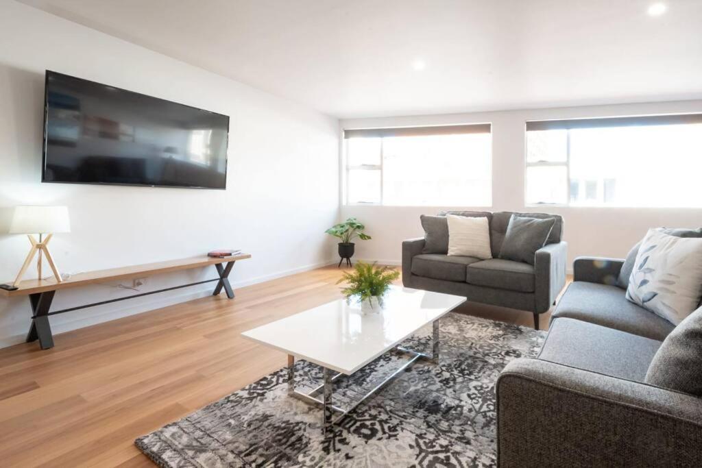 Central Modern 2 Bedroom With Wifi Launceston Buitenkant foto