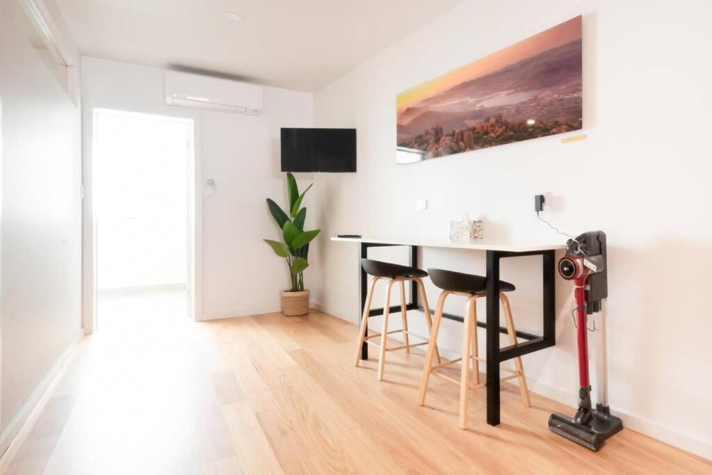 Central Modern 2 Bedroom With Wifi Launceston Buitenkant foto