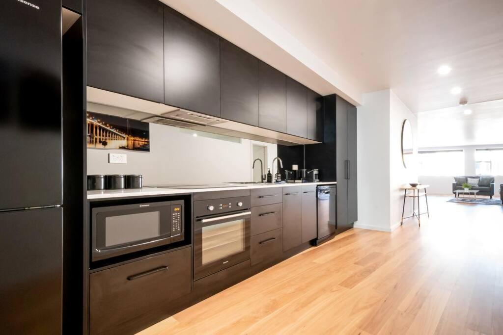 Central Modern 2 Bedroom With Wifi Launceston Buitenkant foto