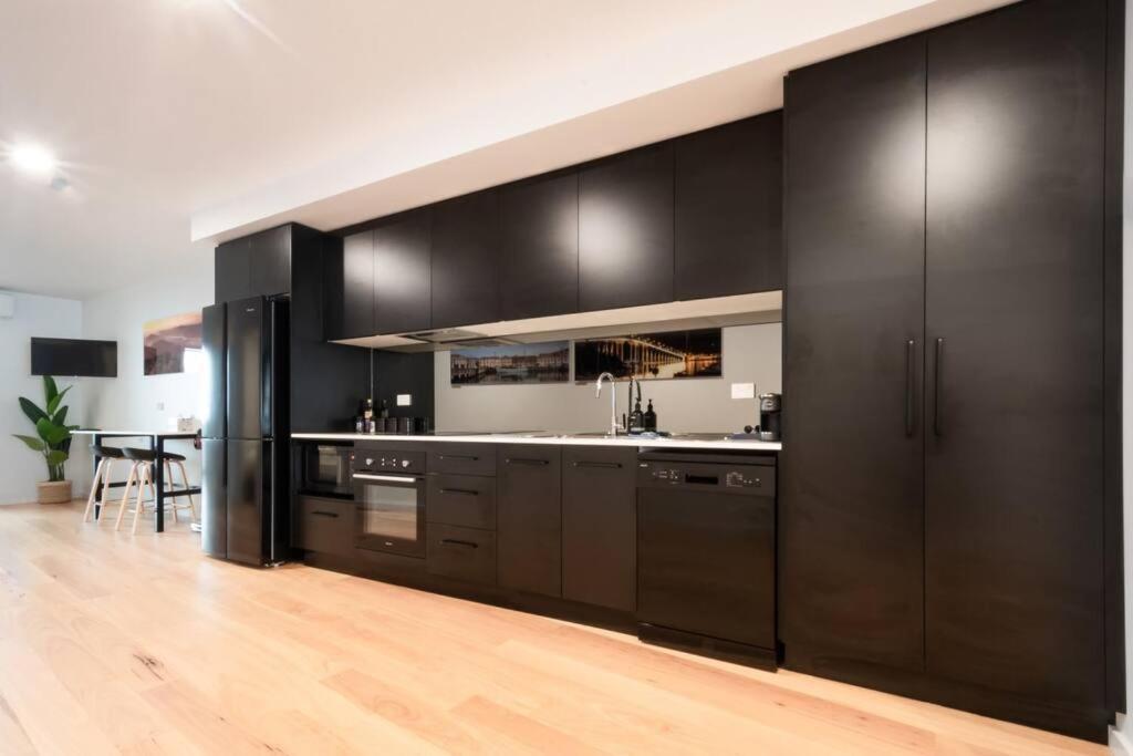 Central Modern 2 Bedroom With Wifi Launceston Buitenkant foto